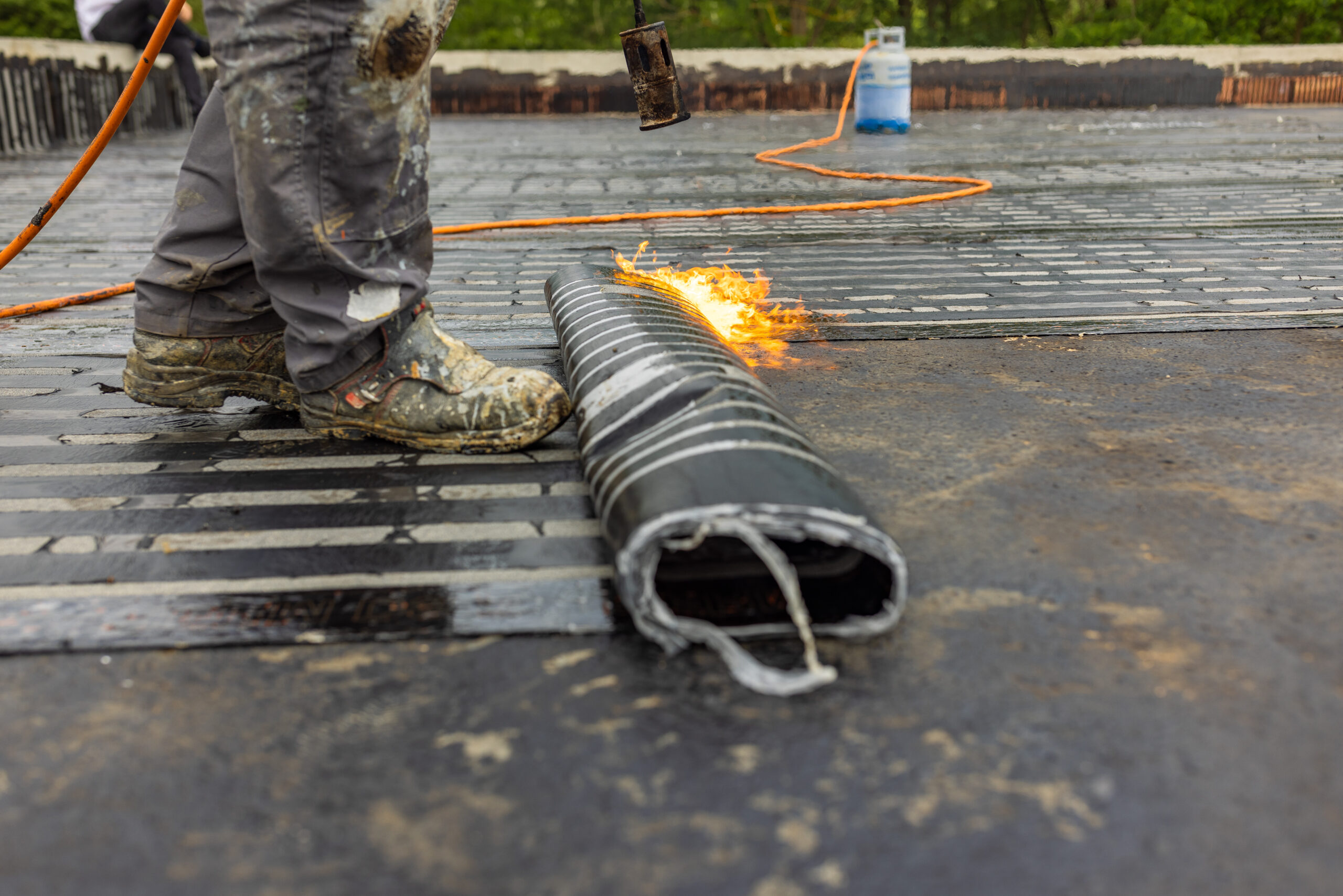 Bitumen dakbedekking waterdicht aanbrengen